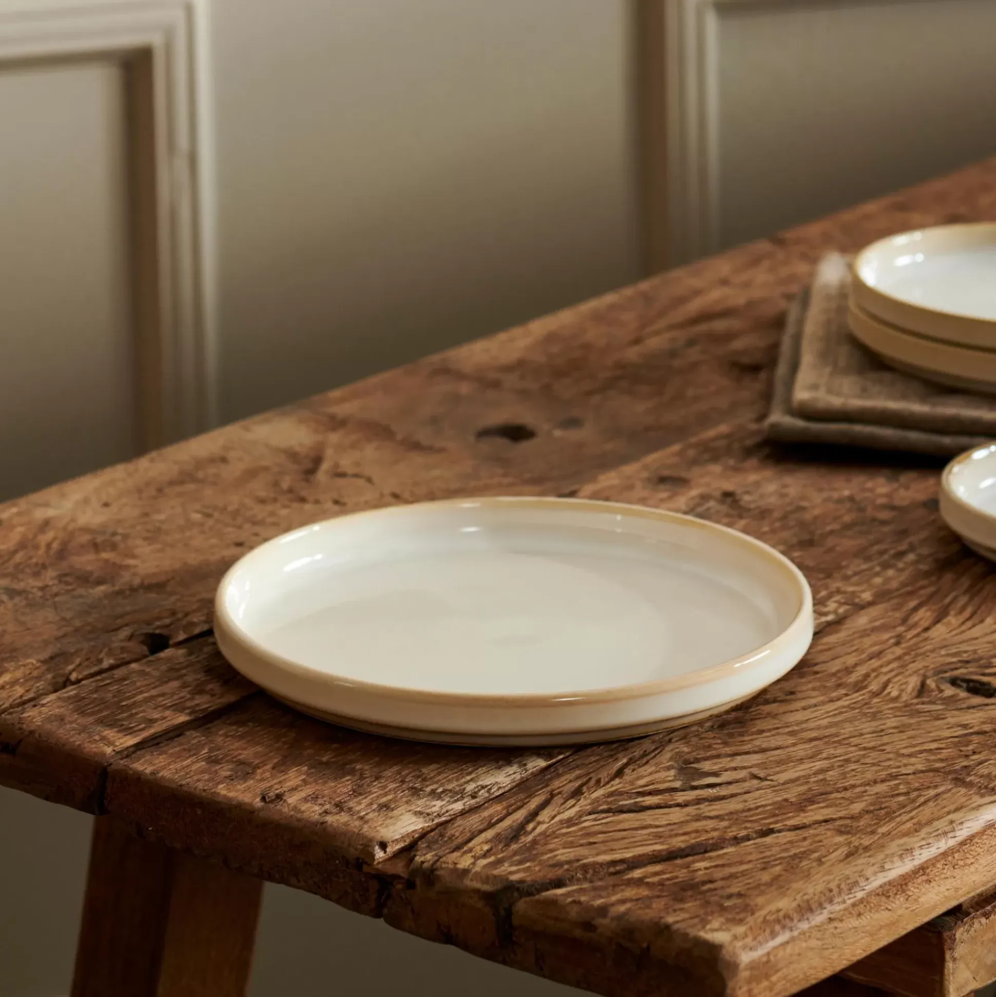 Mineral Marble Plato Blanco