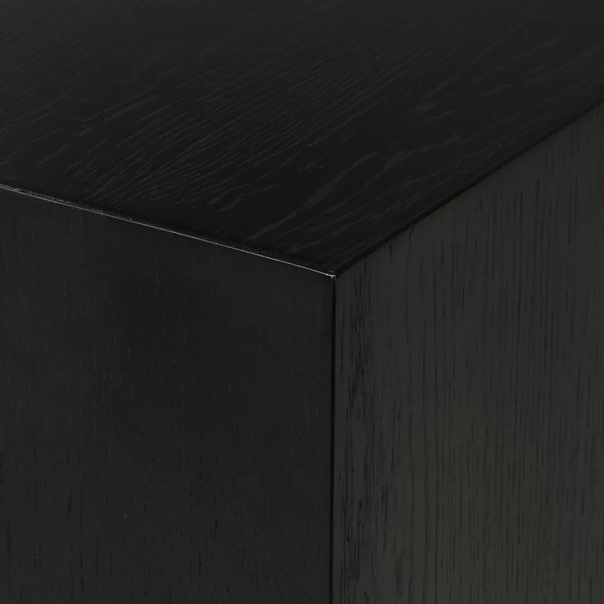 Oka Pedestal Negro