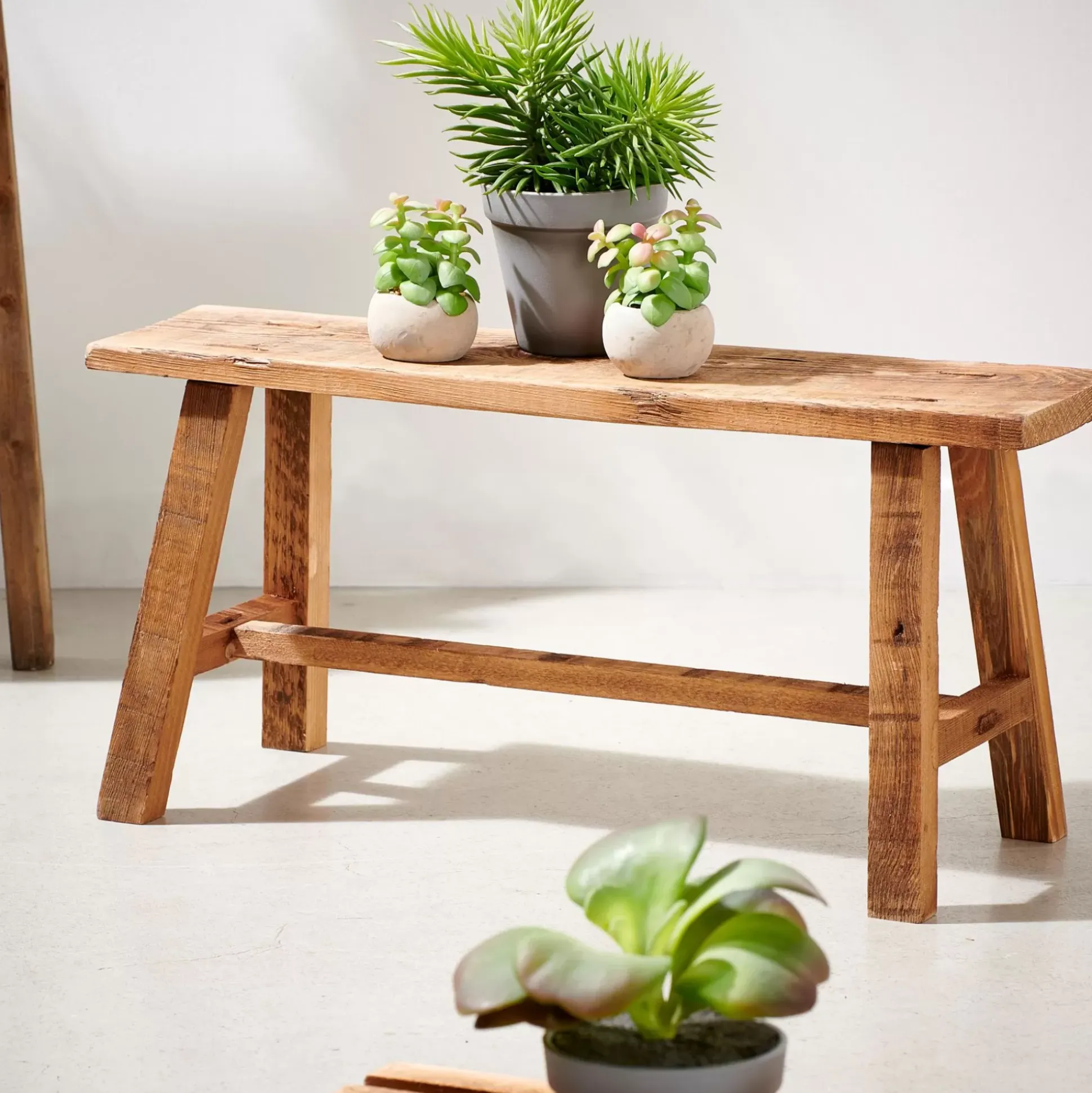 Recycle Mesa Para Plantas Natural